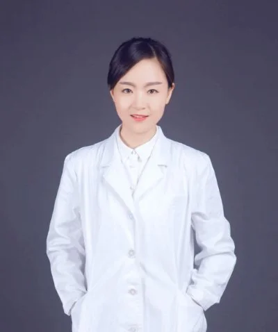 何萍 主任医师