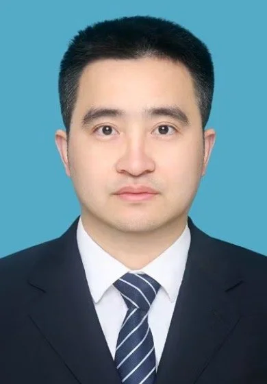 王钊