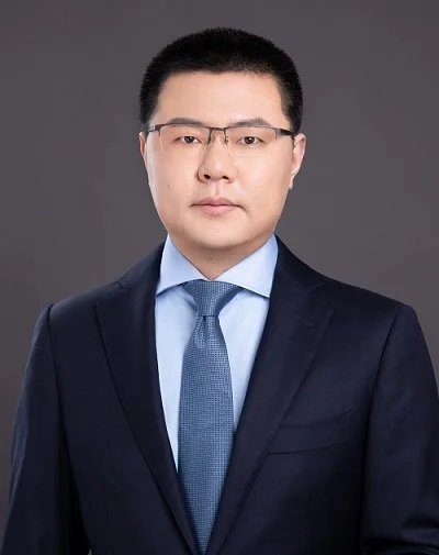 龚轶一