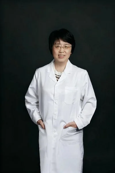 栾菁