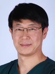 由德勃