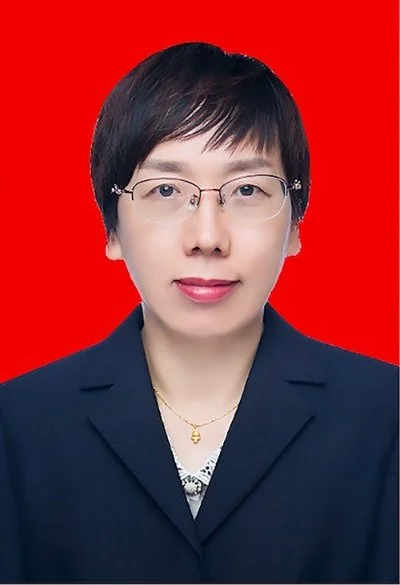 刘琼