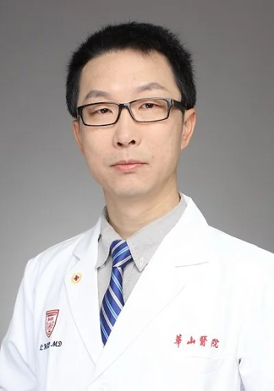 邱龙华