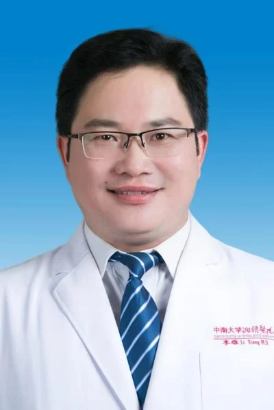 李雄